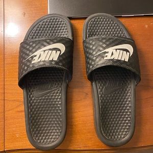 Nike (size 9) slides